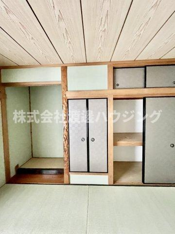 元町2丁目貸家の収納
