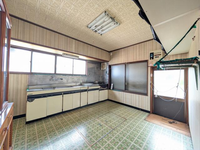 知多郡武豊町字壱町田　中古戸建のキッチン