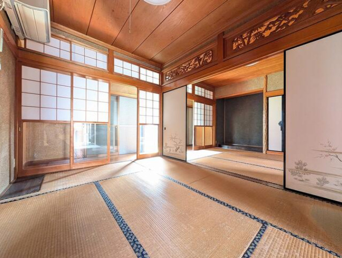知多郡武豊町字壱町田　中古戸建の和室|和室がひろがる居住スペース