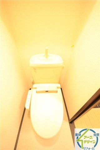 パインルージュ南貴崎のトイレ|※類似写真