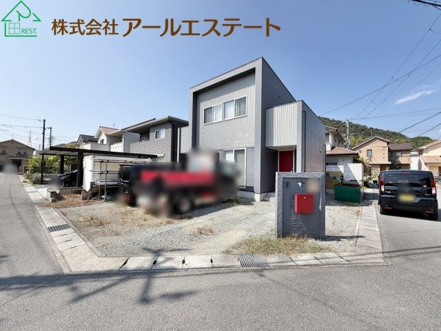 姫路市継　　中古戸建の駐車場