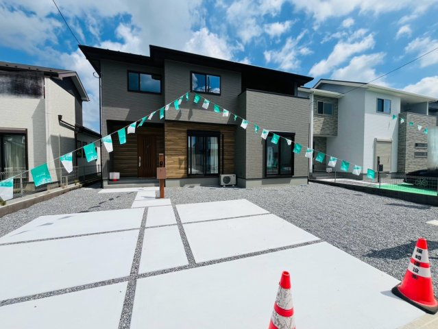 栃木市大平町富田　第１期　全8邸の外観|〇１号棟　外観〇
カースペース並列2台駐車可♪
2026年8月撮影