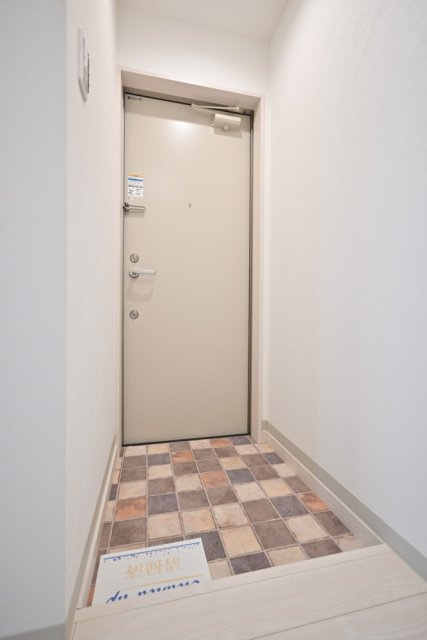 ソルナクレイシア学芸大学の玄関