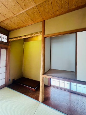 神の谷2丁目貸家の和室