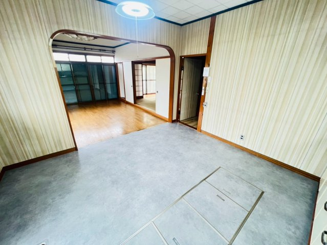 神の谷2丁目貸家の洋室