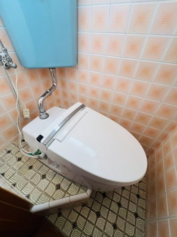 神の谷2丁目貸家のトイレ