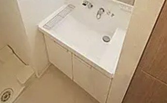 アンビシオンの洗面所|洗面台です。
