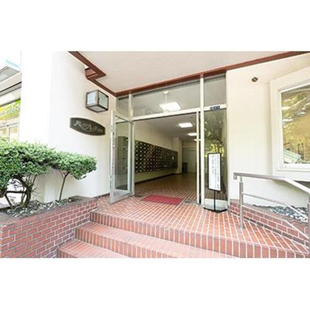 パークグレース新宿のエントランス