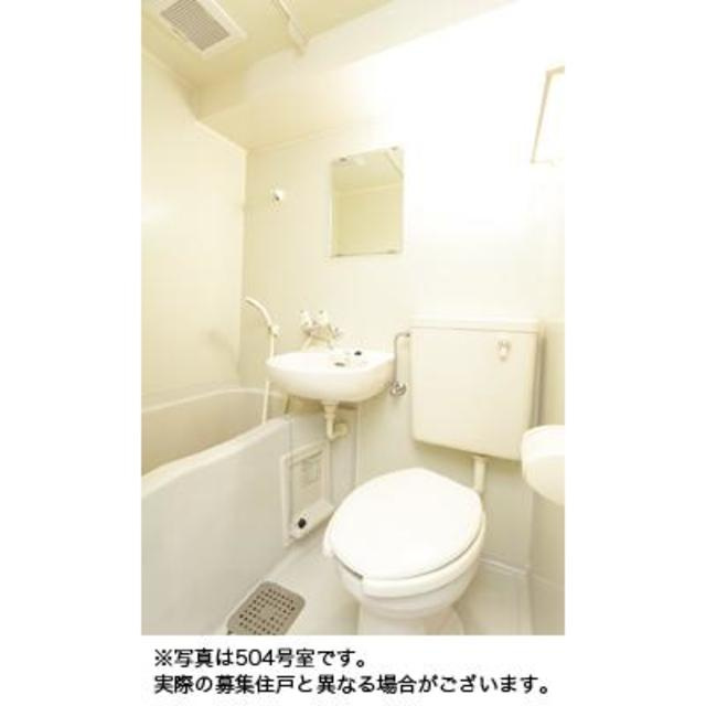 フォレスタ御苑前の浴室|※写真は同タイプ住戸です。
