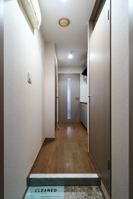 菱和パレス九段の玄関