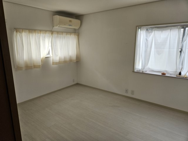 木幡御蔵山の洋室|コンパクトで使いやすい洋室です