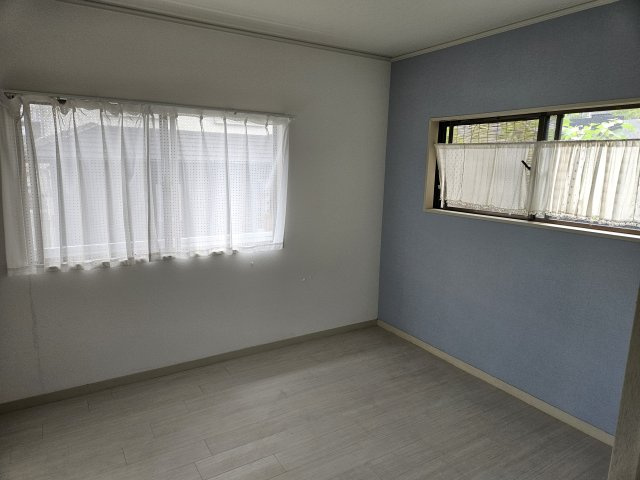木幡御蔵山の洋室|広々とした洋室です