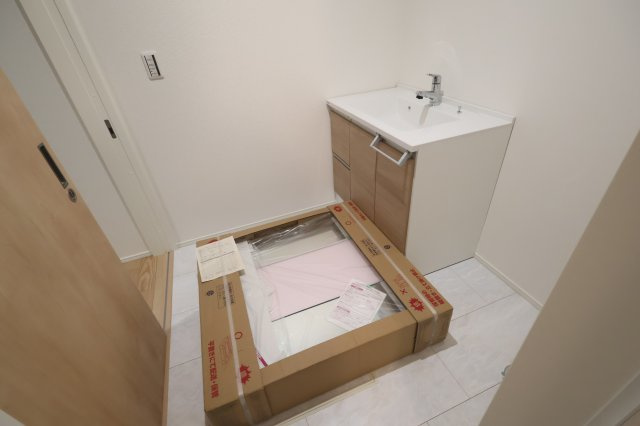 《仲介手数料無料》大宮区土手町１丁目131-1新築一戸建てミラスモのランドリースペース