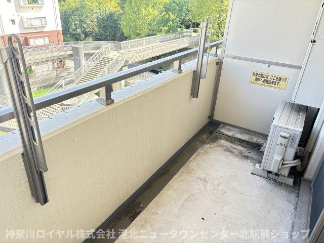 【バルコニー】