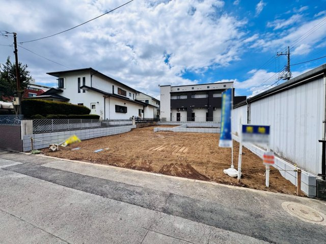 【外観】 | 中野区上鷺宮2丁目　建築条件なし売地　全4区画（成増店） | 建築条件はありません。
お好きなハウスメーカーでの建築はもちろん、当社による自社一貫施工のトラストステージプランもご用意しております。