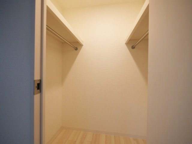 大阪市中央区本町橋の賃貸マンションの収納