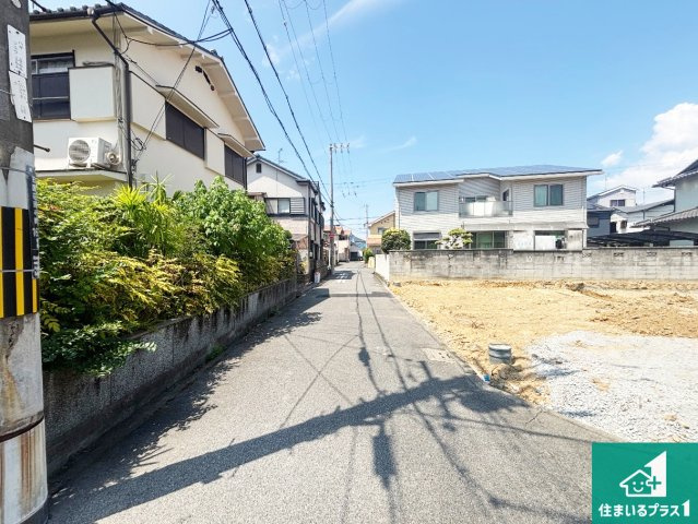 堺市東区日置荘原寺町　新築一戸建ての前面道路含む現地写真|周辺は落ち着いた街並みの住宅地！子育てがしやすい住環境です！まだ未完成ですが、現地でしかわからない事もございます。是非一度ご覧ください。