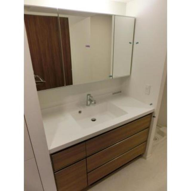 パークアクシス池田山の洗面所|※写真は同タイプ住戸です。