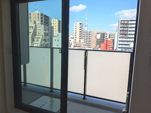 ライトハウス元浅草のバルコニー|7F、上層階からはスカイツリー見えます、ワイドバルコニー、洗濯物干せます