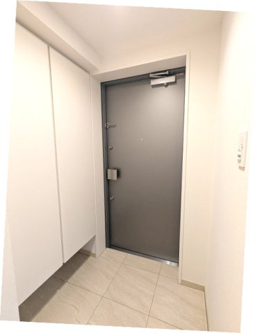 ライトハウス元浅草の設備|ディンプルキーのダブルロックセキュリティ、人感センサー付玄関ライト