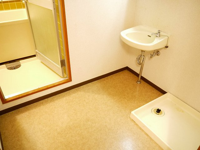 富士ハイツ筒井の玄関|ゆったりとした玄関です