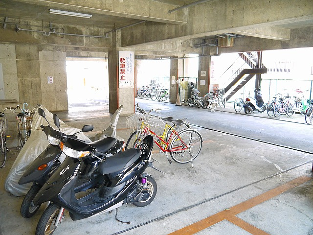 富士ハイツ筒井のその他共用部分|駐輪場です