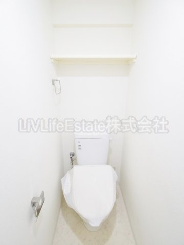 東村山市久米川町４丁目の賃貸マンションのトイレ