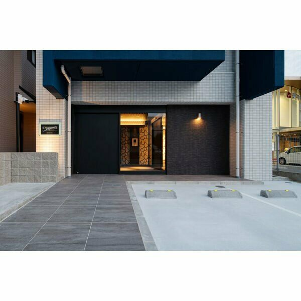 RESIDENCIA御器所　名古屋市賃貸　仲介手数料無料の駐車場