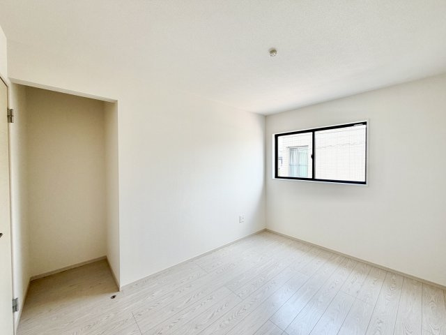 刈谷市野田町2期　1号棟の洋室
