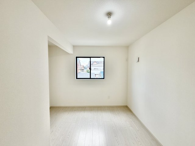 刈谷市野田町2期　1号棟の洋室