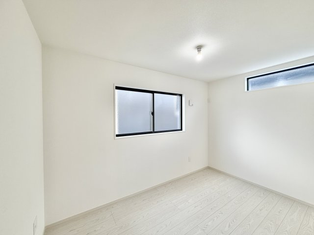 刈谷市野田町2期　1号棟の洋室