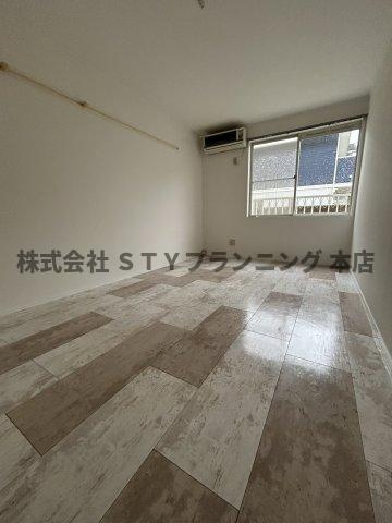 仲介手数料0円！WING COURTの居間・リビング