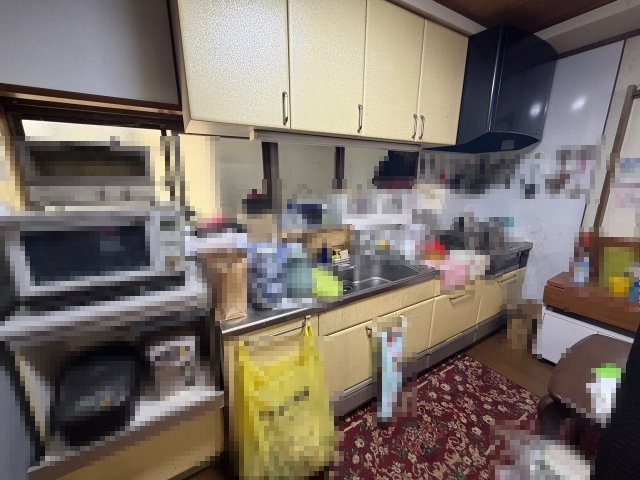 【キッチン】 | 甲州市塩山上於曽　5ＬＤＫ　バルコニー付