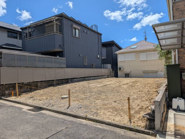 成田南町　新築一戸建ての外観