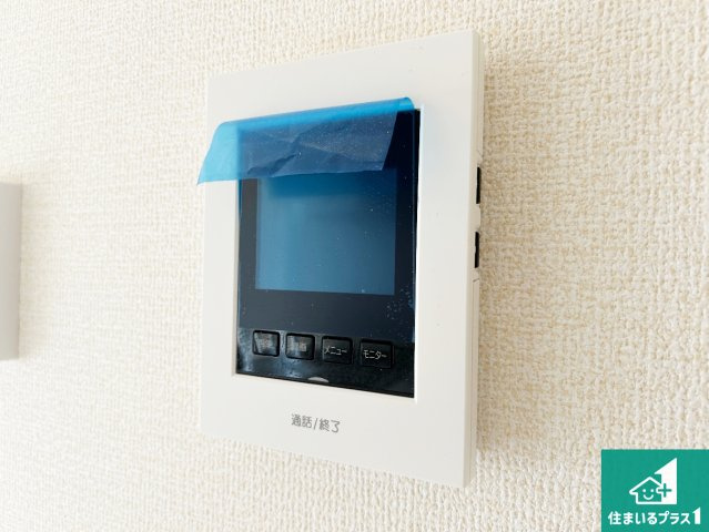●12(土)13(日)現地説明会　生駒市萩の台　新築一戸建ての防犯設備|カラーモニターインターホン！声だけでなく来訪者の姿や顔がモニターで確認できるので、小さなお子様がいらっしゃるご家庭でも安心できます！