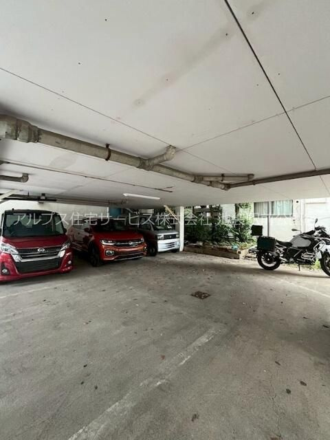 吉野コーポの駐車場