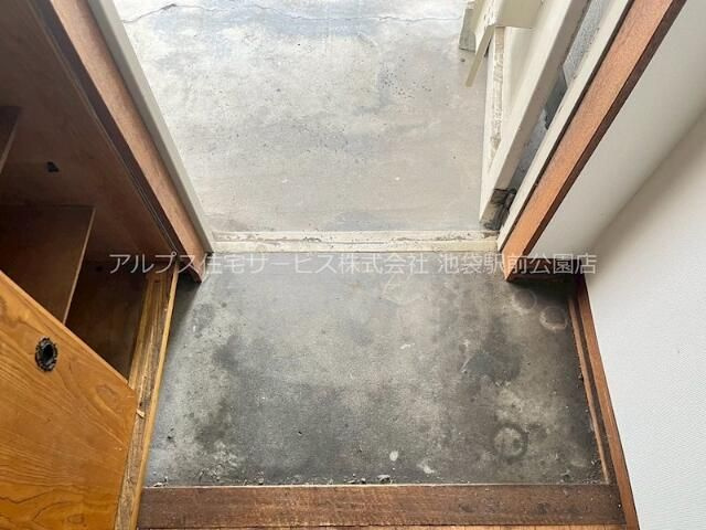 吉野コーポの玄関