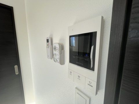ジーメゾン春日部粕壁カヴェリのセキュリティ|別部屋参考写真となります