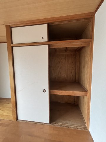 第１カトレアハイツ寝屋川の収納