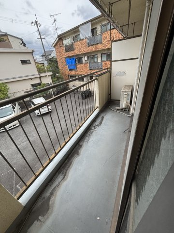 第１カトレアハイツ寝屋川のバルコニー