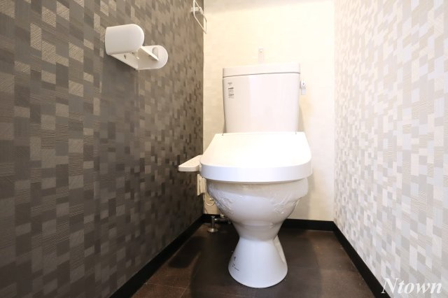 【トイレ】 | セントフィオーレ新栄 | 清潔感のあるトイレです