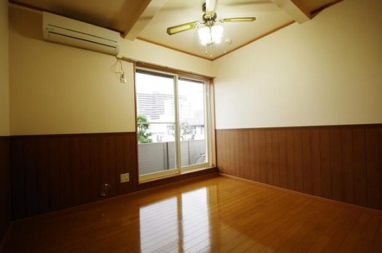 パレットコートの居間・リビング