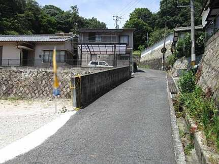 山根町の前面道路含む現地写真