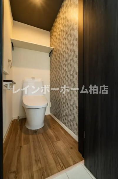 仲介手数料50％半額キャンペーン物件のトイレ|温水洗浄便座です