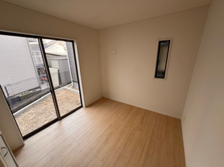 【寝室】 | Cradlegarden尾張旭市東三郷町全２棟 | LINEから簡単お問合せ可能！
友達検索で@nqk7328tです！。