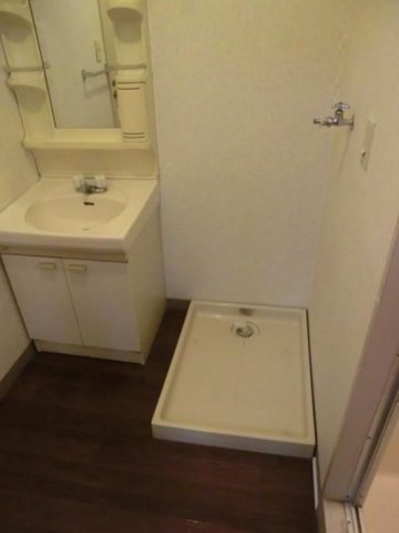 内田ビルの洗面所