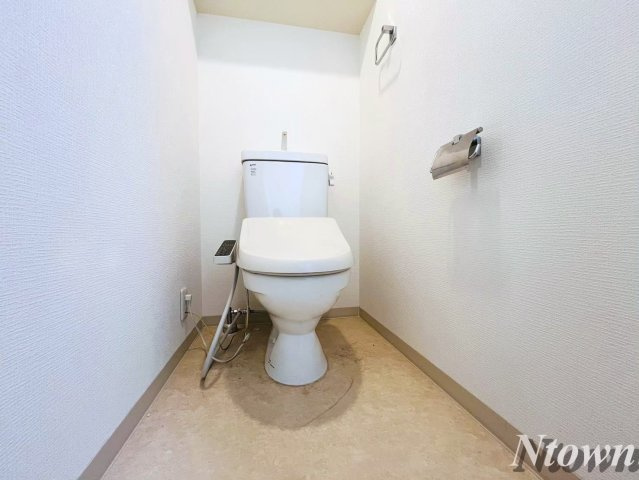 【トイレ】 | Gramercy Sakae | ゆったりとした空間のトイレです