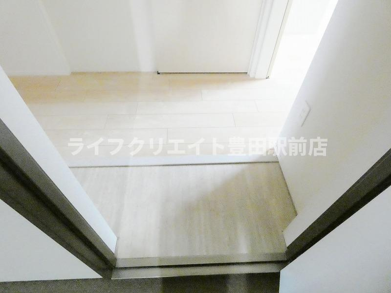 Rojuman Bonnurの玄関