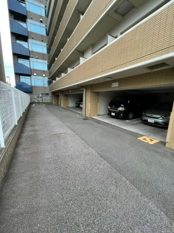 KDXレジデンス神宮前　名古屋市賃貸　仲介手数料無料の駐車場