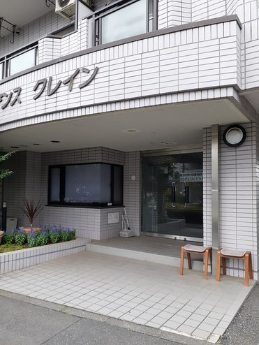 落ち着いたエントランスです